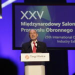 05.09.2017 Kielce. Międzynarodowy Salon Przemysłu Obronnego. Minister obrony Antoni Macierewicz / Jarosław Kubalski  /  Radio Kielce / Kielce. Międzynarodowy Salon Przemysłu Obronnego.