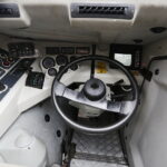 06.09.2017 Kielce. Międzynarodowy Salon Przemysłu Obronnego. Transporter opancerzony Rosomak. Wersja bojowa. Miejsce pracy kierowcy / Jarosław Kubalski / Radio Kielce / Radio Kielce