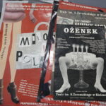 07.09.2017 Kielce. Teatr im. Stefana Żeromskiego. Przedmioty, które będą wystawione na sprzedaż podczas kiermaszu. Rekwizyty sceniczne / Jarosław Kubalski / Radio Kielce