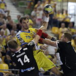 09.09.2017 Kielce. Mecz  PGNiE Superligi PGE VIve -  MMTS Kwidzyń. Krzysztof Lijewski / Jarosław Kubalski / Radio Kielce