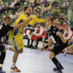 09.09.2017 Kielce. Mecz  PGNiE Superligi PGE VIve -  MMTS Kwidzyń. Uros Zorman / Jarosław Kubalski / Radio Kielce