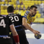 09.09.2017 Kielce. Mecz  PGNiE Superligi PGE VIve -  MMTS Kwidzyń. Michał Jurecki / Jarosław Kubalski / Radio Kielce