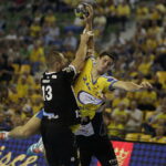 09.09.2017 Kielce. Mecz  PGNiE Superligi PGE VIve -  MMTS Kwidzyń. Marko Mamić / Jarosław Kubalski / Radio Kielce