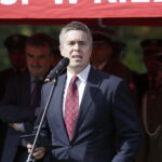 11.09.2017 Kielce. Uroczystości pod pomnikiem "Homo Homini" w 16. rocznicę ataków terrorystycznych na  wieże World Trade Center. Konsul Generalny USA w Polsce Walter Braunohler. / Jarosław Kubalski / Radio Kielce