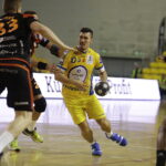 12.09.2017 Kielce. Mecz PGNiE Superligi PGE VIve - MKS Zagłębie Lubin. Alex Dujszebajew / Jarosław Kubalski / Radio Kielce