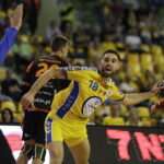 12.09.2017 Kielce. Mecz PGNiE Superligi PGE VIve - MKS Zagłębie Lubin. Blaż Janc / Jarosław Kubalski / Radio Kielce