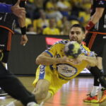 12.09.2017 Kielce. Mecz PGNiE Superligi PGE VIve - MKS Zagłębie Lubin. Blaż Janc / Jarosław Kubalski / Radio Kielce