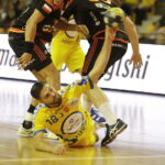 12.09.2017 Kielce. Mecz PGNiE Superligi PGE VIve - MKS Zagłębie Lubin. Blaż Janc / Jarosław Kubalski / Radio Kielce