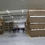 14.09.2017 Kielce. Fabryka DS Smith. Nowa hala do produkcji opakowań specjalnych / Jarosław Kubalski / Radio Kielce