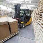 14.09.2017 Kielce. Fabryka DS Smith. Nowa hala do produkcji opakowań specjalnych / Jarosław Kubalski / Radio Kielce