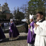 18.09.2017 Kielce. Biskup Kazimierz Ryczan nie żyje. Pierwszy dzień uroczystości pogrzebowych. Kondukt  do Bazyliki Katedralnej / Jarosław Kubalski / Radio Kielce
