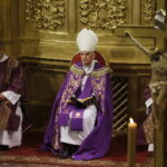 18.09.2017 Kielce. Biskup Kazimierz Ryczan nie żyje. Pierwszy dzień uroczystości pogrzebowych. Nieszporom przewodniczył biskup Marian Florczyk / Jarosław Kubalski / Radio Kielce