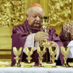 18.09.2017 Kielce. Biskup Kazimierz Ryczan nie żyje. Pierwszy dzień uroczystości pogrzebowych w Bazylice Katedralnej. Mszy przewodniczył kardynał Stanisław Dziwisz / Jarosław Kubalski / Radio Kielce