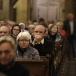 18.09.2017 Kielce. Biskup Kazimierz Ryczan nie żyje. Pierwszy dzień uroczystości pogrzebowych w Bazylice Katedralnej. Czuwanie modlitewne / Jarosław Kubalski / Radio Kielce