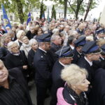 19.09.2017 Kielce. Uroczystości pogrzebowe biskupa Kazimierza Ryczana. Kondukt żałobny od kościoła Trójcy Świętej do Bazyliki Katedralnej / Jarosław Kubalski / Radio Kielce