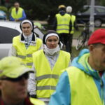 23.09.2017 Kielce. Pielgrzymka rowerowa na  Święty Krzyż wyrusza z Placu Jana Pawła II / Jarosław Kubalski / Radio Kielce