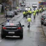 23.09.2017 Kielce. Pielgrzymka rowerowa na  Święty Krzyż wyrusza z Placu Jana Pawła II / Jarosław Kubalski / Radio Kielce