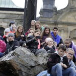 23.09.2017 Święty Krzyż. XVIII Świętokrzyski Rajd Pielgrzymkowy dotarł pod klasztor, gdzie na błoniach odprawiona została msza święta / Jarosław Kubalski / Radio Kielce