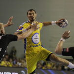 Kielce. Mecz 2. kolejki Ligi Mistrzów PGE Vive - THW Kiel. Krzysztof Lijewski / Jarosław Kubalski / Radio Kielce