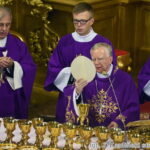 19.09.2017 Kielce. Uroczystości pogrzebowe biskupa Kazimierza Ryczana. Abp Marek Jędraszewski / Janusz Kamiński / studiokamyk.com.pl