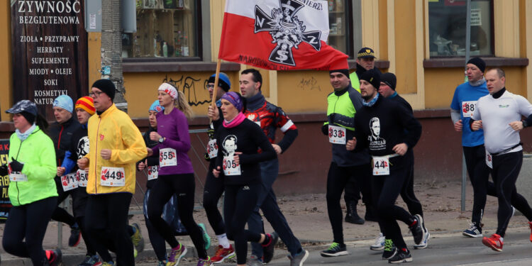 Kielce. Bieg Pamięci Żołnierzy Wyklętych „Tropem Wilczym” / Robert Felczak / Radio Kielce