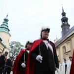 Kielce. Pogrzeb bp. Kazimierza Ryczana. Kondukt żałobny / Marzena Mąkosa / Radio Kielce