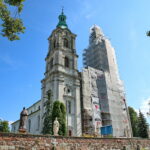 Remont kościoła w Piekoszowie. Parafia Narodzenia Najświętszej Maryi Panny - Sanktuarium Matki Bożej Miłosierdzia / Marzena Mąkosa / Radio Kielce