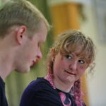 02.09.2017 Kielce. Narodowe Czytanie 2017. "Wesele" Stanisława Wyspiańskiego / Marzena Mąkosa - Radio Kielce / Reprezentanci II LO im. Jana Śniadeckiego w Kielcach