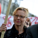 Protest pracowników PAKS przed Świętokrzyskim Urzędem Wojewódzkim w Kielcach / Marzena Mąkosa / Radio Kielce