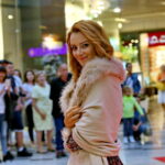 Pokaz mody w Galerii Korona. Iwona Cichosz - Miss Świata Głuchych / Marzena Mąkosa / Radio Kielce