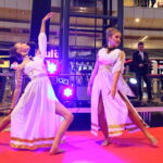 Pokaz mody w Galerii Korona. Studio Tańca i Stylu REWANŻ / Marzena Mąkosa / Radio Kielce