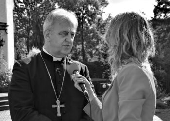 Bp Kazimierz Ryczan nie żyje. Wspomina go bp Jan Piotrowski w rozmowie z Marleną Płaską / Marzena Mąkosa / Radio Kielce