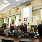 Konferencja prasowa prezydenta Wojciecha Lubawskiego i europosła Bogdana Wenty. Na zdjęciu : Wojciech Lubawski, Bogdan Wenta, Danuta Papaj oraz uczestnicy konferencji / Marzena Mąkosa / Radio Kielce