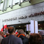 Protest PAKS pod Świętokrzyskim Urzędem Wojewódzkim / Marzena Mąkosa / Radio Kielce