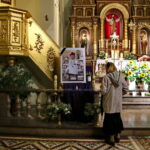 Modlitewne czuwanie w intencji zmarłego ks. Biskupa Seniora Kazimierza Ryczana / Marzena Mąkosa / Radio Kielce