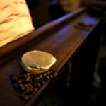 Modlitewne czuwanie w intencji zmarłego ks. Biskupa Seniora Kazimierza Ryczana / Marzena Mąkosa / Radio Kielce