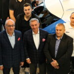 Wręczenie nowych aut dla Szczypiornistów / Marzena Mąkosa / Radio Kielce