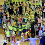 Pierwszaki poznawały zasady bezpieczeństwa na Hali Legionów w Kielcach / Marzena Mąkosa / Radio Kielce