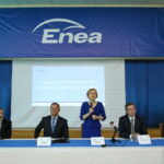 Konferencja dotycząca programu stypendialnego "Akademia Talentów - Twoje dziecko energia dla świata ". Na zdjęciu : Kazimierz Mądzik - Świętokrzyski Kurator Oświaty, Lech Żak - Prezes Enei Połaniec, Anna Krupka - Poseł na Sejm RP, Sławomir Krenczyk - Prezes Fundacji Enea, Stanisław Fundakowski - Podkarpacki Wicekurator Oświaty / Marzena Mąkosa / Radio Kielce