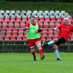 Mecz z okazji 100- lecia Sądu Okręgowego w Kielcach. Temida kontra świętokrzyscy dziennikarze. W zielonym trykocie Marek Cender, Radio Kielce / Marzena Mąkosa / Radio Kielce