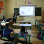 Warsztaty językowe prowadzone przez wolontariuszy w VII LO im. Józefa Piłsudskiego w Kielcach / Marzena Mąkosa / Radio Kielce