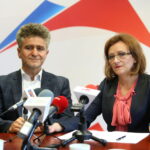 Konferencja dotycząca akcji "Czyste Serce". Na zdjęciu : Krzysztof Słoń - Senator RP, Agata Wojtyszek - Wojewoda Świętokrzyski. / Marzena Mąkosa / Radio Kielce