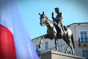 Przysięga wojskowa elewów służby przygotowawczej do NSR / Marzena Mąkosa / Radio Kielce