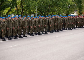 Święto jednostki w Centrum Przygotowań do Misji Zagranicznych na Bukówce. Jubileusz 20-lecia nadania jednostce sztandaru. / Marcin Różyc / Radio Kielce