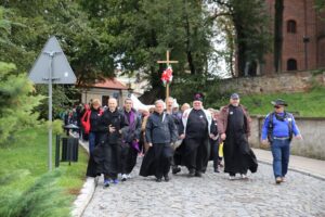 Pielgrzymka z Sandomierza do Sulisławic / Grażyna Szlęzak - Wójcik / Radio Kielce