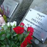 Ostrowiec. 75. rocznica zbiorowej egzekucji mieszkańców przez hitlerowców - Tablice upamiętniające zamordowanych 30 września 1942 roku / Emilia Sitarska / Radio Kielce