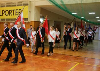 01.09.2016 Wojewódzka inauguracja roku szkolnego w Zespole Szkół Ponadgimnazjalnych nr 1 w Kielcach / Wojciech Habdas - Radio Kielce / 01.09.2016 Wojewódzka inauguracja roku szkolnego w Zespole Szkół Ponadgimnazjalnych nr 1 w Kielcach