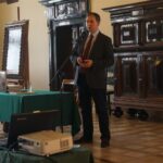 Kielce. Promocja książki „Widoki Ponidzia”. Wojciech Kalwar z Fundacji Świętokrzyskiej Góry Świętokrzyskie / Katarzyna Prędotka / Radio Kielce