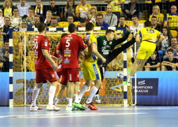 5. kolejka Ligi Mistrzów: PGE Vive - Telekom Veszprem / Marzena Mąkosa / Radio Kielce