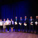 Awanse na stopień nauczyciela dyplomowanego - pedagodzy z powiatu włoszczowskiego / Ewa Pociejowska-Gawęda / Radio Kielce